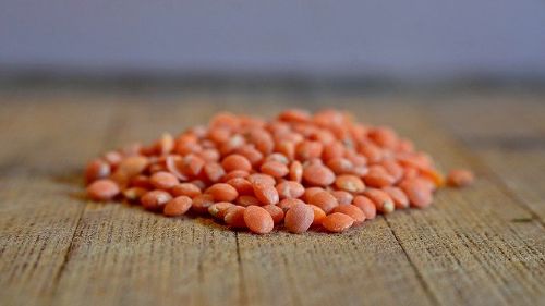 Red lentils or whole Masoor is high in nutrition with low glycemic score.